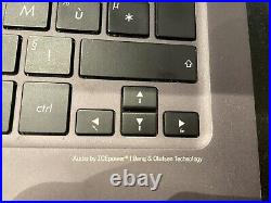 ASUS Notebook PC UX305CA avec chargeur