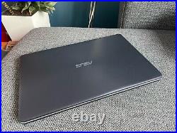 ASUS VivoBook 17 R702UA-BX560T i3-6006U 8Gb SSD 512 Go Windows 11