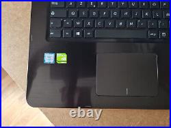 ASUS VivoBook K756UV Intel Core i3 6th Gen SSD 128 Go + HDD 1To très bon état ASUS VivoBook K756UV Intel Core i3 6th Gen SSD 128 Go + HDD 1To très bon état