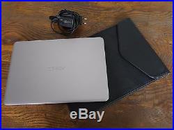 ASUS ZenBook UX305LA-FB095T i75500U SSD 512Go 8Go RAM Or