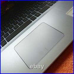 Asus R702 VivoBook ICECOOL 17 pouces HDPLUS l 256 Go SSD Windows 11 HDMI