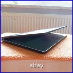 Asus R702 VivoBook ICECOOL 17 pouces HDPLUS l 256 Go SSD Windows 11 HDMI