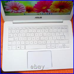 Asus UX305 ZenBook METALL UltraBook l 13 pouces FULLHD Windows 11 SSD 8Go