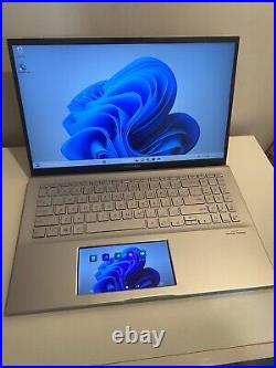 Asus VivoBook S532FA CPU i7 10th gen SSD 512 / RAM 12 / Pavé tactile avec écran Asus VivoBook S532FA CPU i7 10th gen SSD 512 / RAM 12 / Pavé tactile avec écran