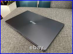 Asus Vivobook R702UA 17.3 Intel Core i3-6006U 8 Go SSD 1To Windows 11 Asus Vivobook R702UA 17.3 Intel Core i3-6006U 8 Go SSD 1To Windows 11