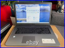 Asus Vivobook R702UA 17.3 Intel Core i3-6006U 8 Go SSD 1To Windows 11 Asus Vivobook R702UA 17.3 Intel Core i3-6006U 8 Go SSD 1To Windows 11