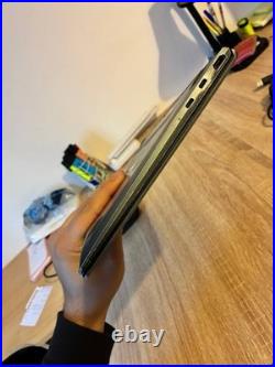 Asus Zenbook 13 Pour Pièces / USB-C HS Bon État