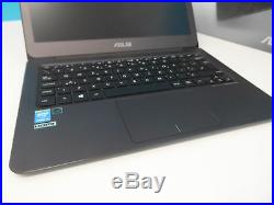 Asus Zenbook UX305FA Intel Core M 8GB 128GB Windows 8.1 13.3 Laptop (13822)