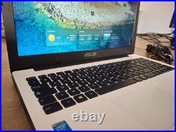 PC portable ASUS X553M Ecran 16 SSD 256 Go 8 Go RAM Windows 11