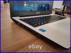 PC portable ASUS X553M Ecran 16 SSD 256 Go 8 Go RAM Windows 11