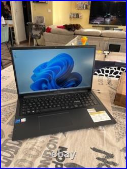 Pc portable Asus vivobook x17 i7-1255u ssd 512go ram 16go Windows 11