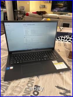 Pc portable Asus vivobook x17 i7-1255u ssd 512go ram 16go Windows 11