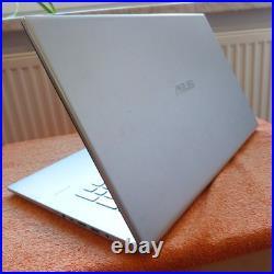 XXL SET Asus D712 Vivobook Ultra SLIM 17 pouces ordinateur portable SSD Windo
